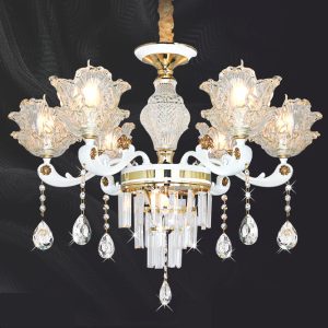 Đèn chùm trang trí cao cấp, kết hợp pha lê lấp lánh và chi tiết kim loại tinh xảo, mang lại vẻ đẹp hiện đại và sang trọng cho phòng khách, biệt thự hay sảnh lớn