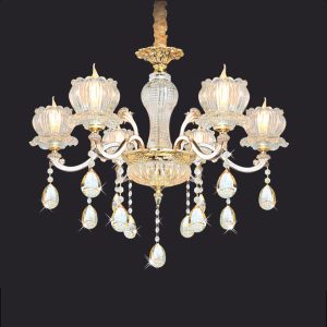 Đèn chùm trang trí cao cấp, kết hợp pha lê lấp lánh và chi tiết kim loại tinh xảo, mang lại vẻ đẹp hiện đại và sang trọng cho phòng khách, biệt thự hay sảnh lớn