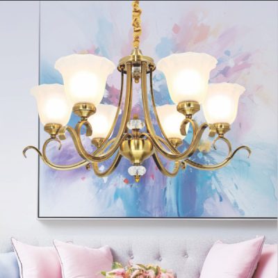Đèn chùm trang trí cao cấp, kết hợp pha lê lấp lánh và chi tiết kim loại tinh xảo, mang lại vẻ đẹp hiện đại và sang trọng cho phòng khách, biệt thự hay sảnh lớn