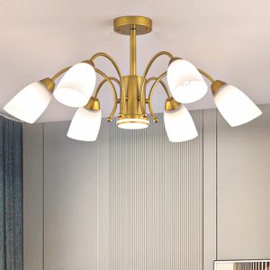 Đèn chùm trang trí cao cấp, kết hợp pha lê lấp lánh và chi tiết kim loại tinh xảo, mang lại vẻ đẹp hiện đại và sang trọng cho phòng khách, biệt thự hay sảnh lớn