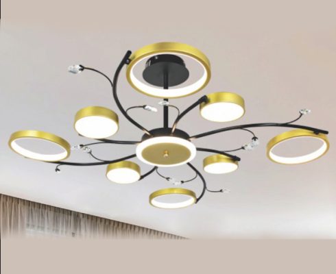 Đèn chùm trang trí cao cấp, kết hợp pha lê lấp lánh và chi tiết kim loại tinh xảo, mang lại vẻ đẹp hiện đại và sang trọng cho phòng khách, biệt thự hay sảnh lớn
