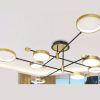 Đèn chùm trang trí cao cấp, kết hợp pha lê lấp lánh và chi tiết kim loại tinh xảo, mang lại vẻ đẹp hiện đại và sang trọng cho phòng khách, biệt thự hay sảnh lớn